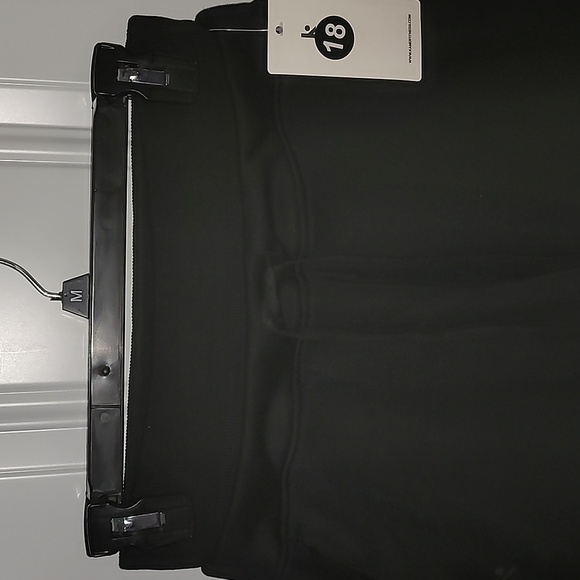 Kamo Fitness Black Joggers - Picture 4 of 11